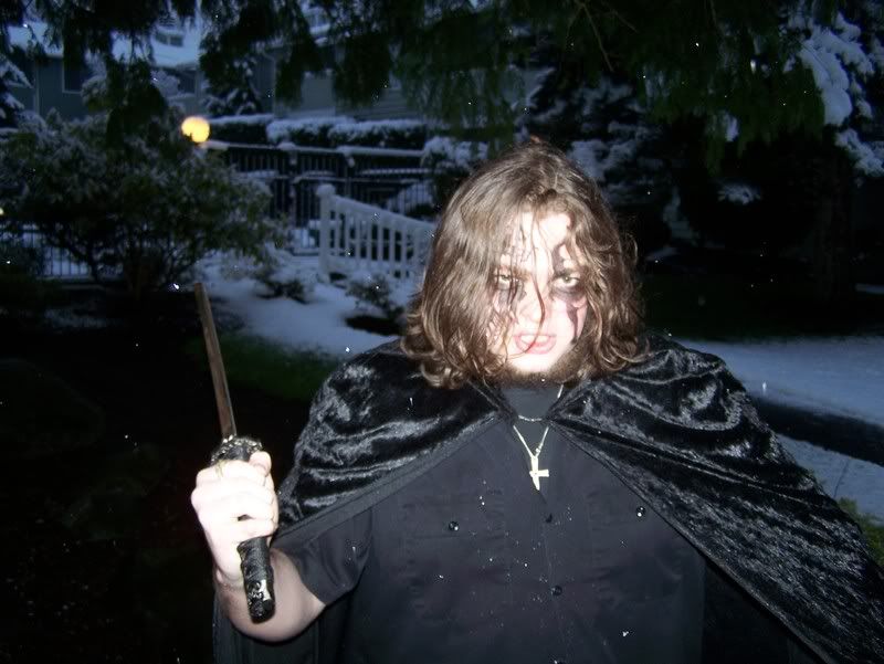 <img:http://i40.photobucket.com/albums/e206/neferoth/Shaun-Happy-Snow019.jpg>