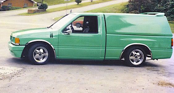 GreenIsuzu.jpg