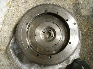 http://i40.photobucket.com/albums/e210/ctefeh/VW4SALE/VW70Flywheel.jpg