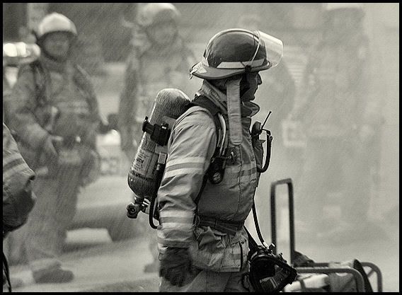 IMAGE: http://i40.photobucket.com/albums/e217/23445/just%20randoms/IMG_6295.jpg