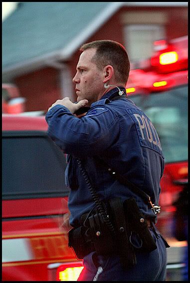 IMAGE: http://i40.photobucket.com/albums/e217/23445/just%20randoms/IMG_6431.jpg