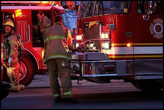 IMAGE: http://i40.photobucket.com/albums/e217/23445/just%20randoms/IMG_6537.jpg