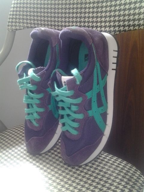 [HCM] Thanh lý 1 đôi ONITSUKA TIGER X-CALIBER size 40.5 (7.5) mới mang 1 lần - 1