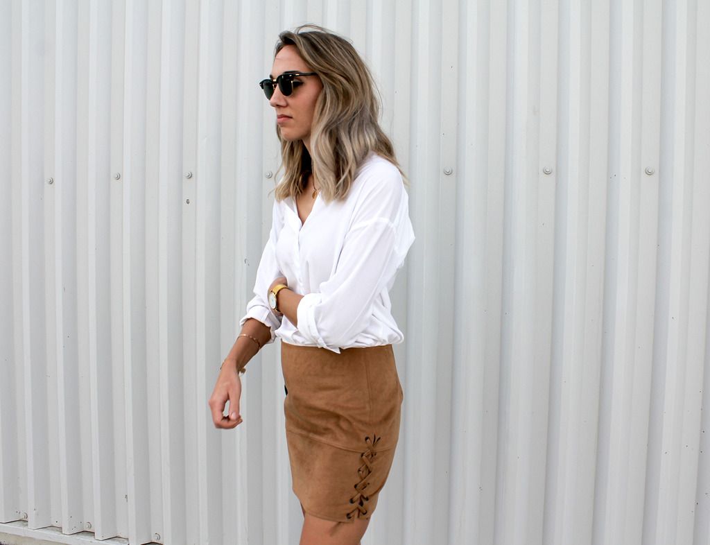 photo DIYCamelLaceUpSideSkirt1_zpswrwqhmwh.jpg