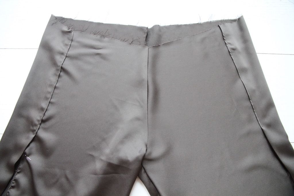 photo 25 Sew side seams_zpsz16j4p5g.jpg