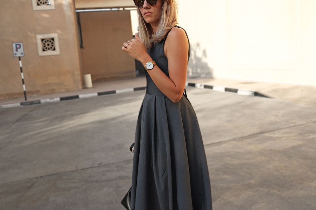 photo DIYLowBackPleatedMidiDress2_zpsuynmyywy.jpg