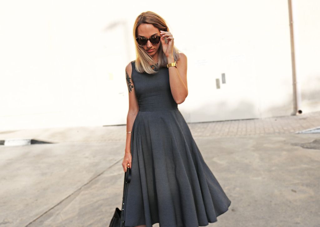 photo DIYLowBackPleatedMidiDress3_zpsbwjljigu.jpg