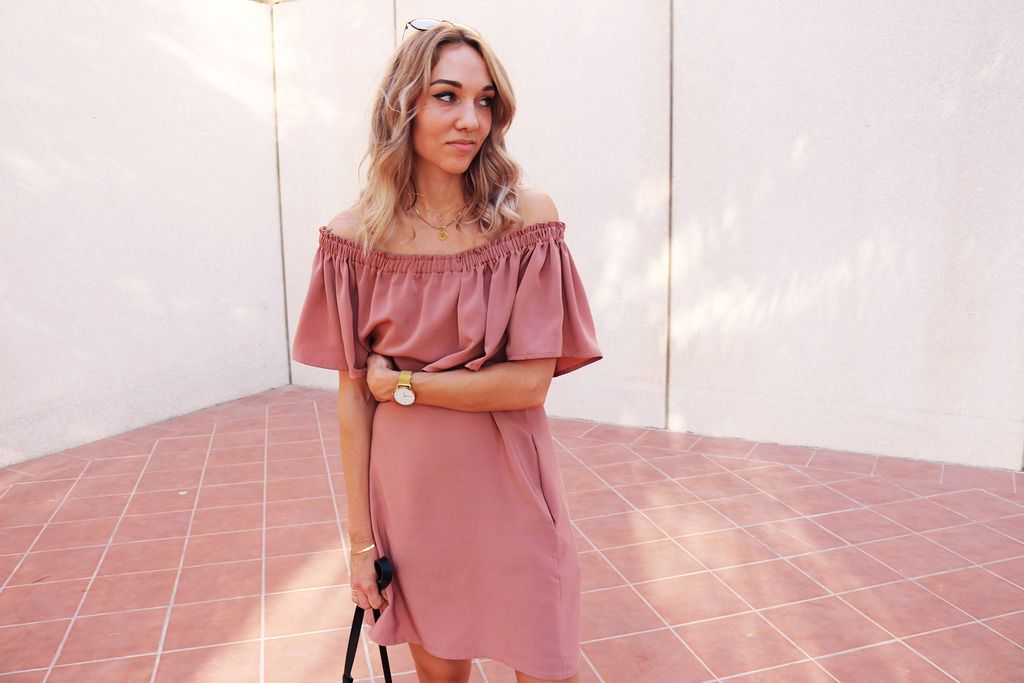 photo DIYOffTheShoulderDress4_zpsfmllvzm5.jpg
