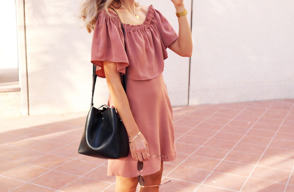 photo DIYOffTheShoulderDress_zpsfsov0eiv.jpg