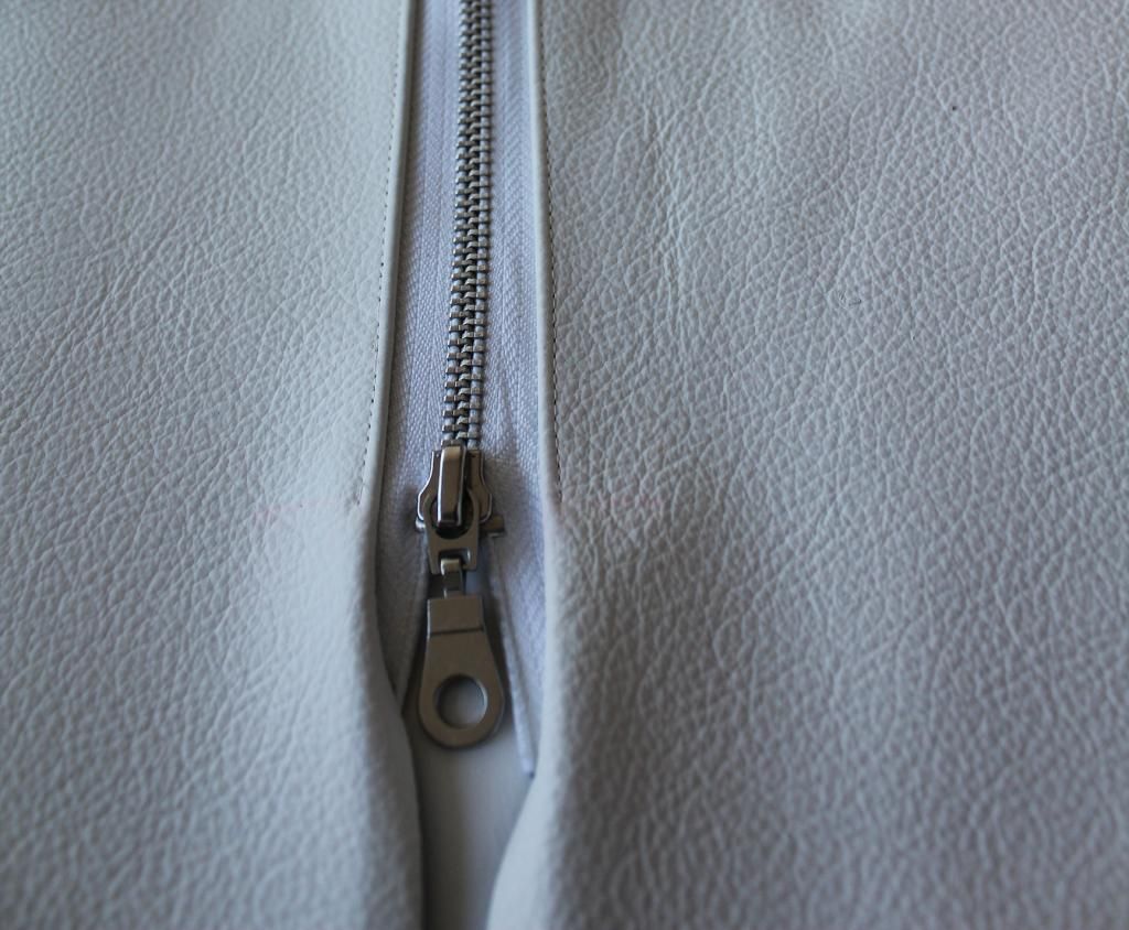 photo 5sewnzipper_zps9f54eb31.jpg