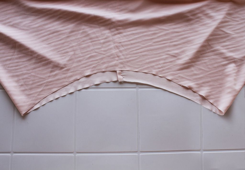 photo 2 Back seam_zpskf7wytab.jpg
