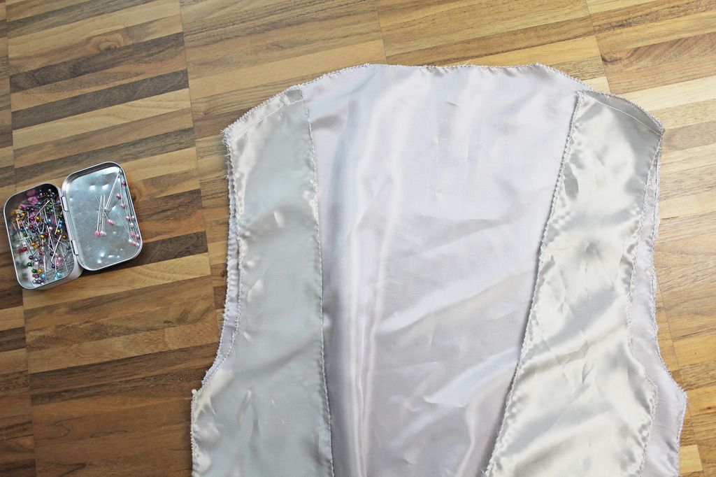 photo 4 Pin lining shoulders_zpsvobbdvw8.jpg