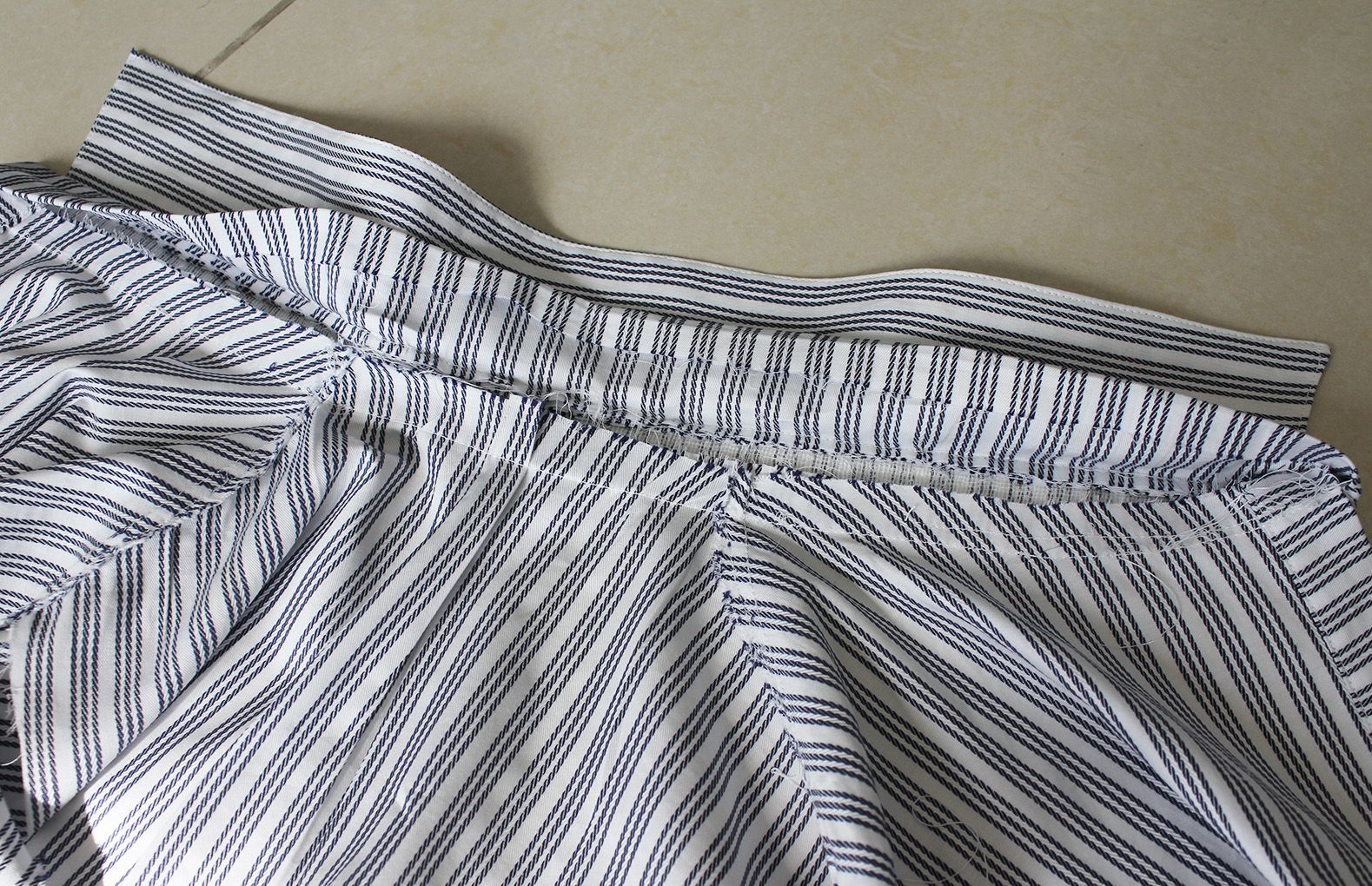 photo 5.3 Sewn outiside seam_zpsutg4at8v.jpg