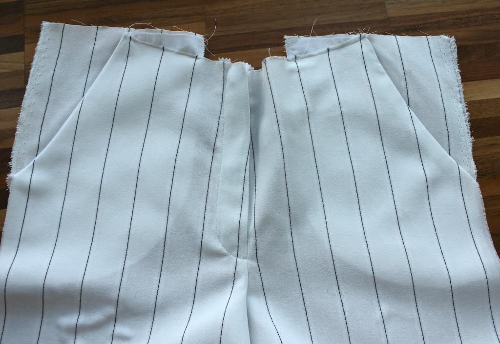 photo 12sewnfullpockets_zpsc6f43009.jpg