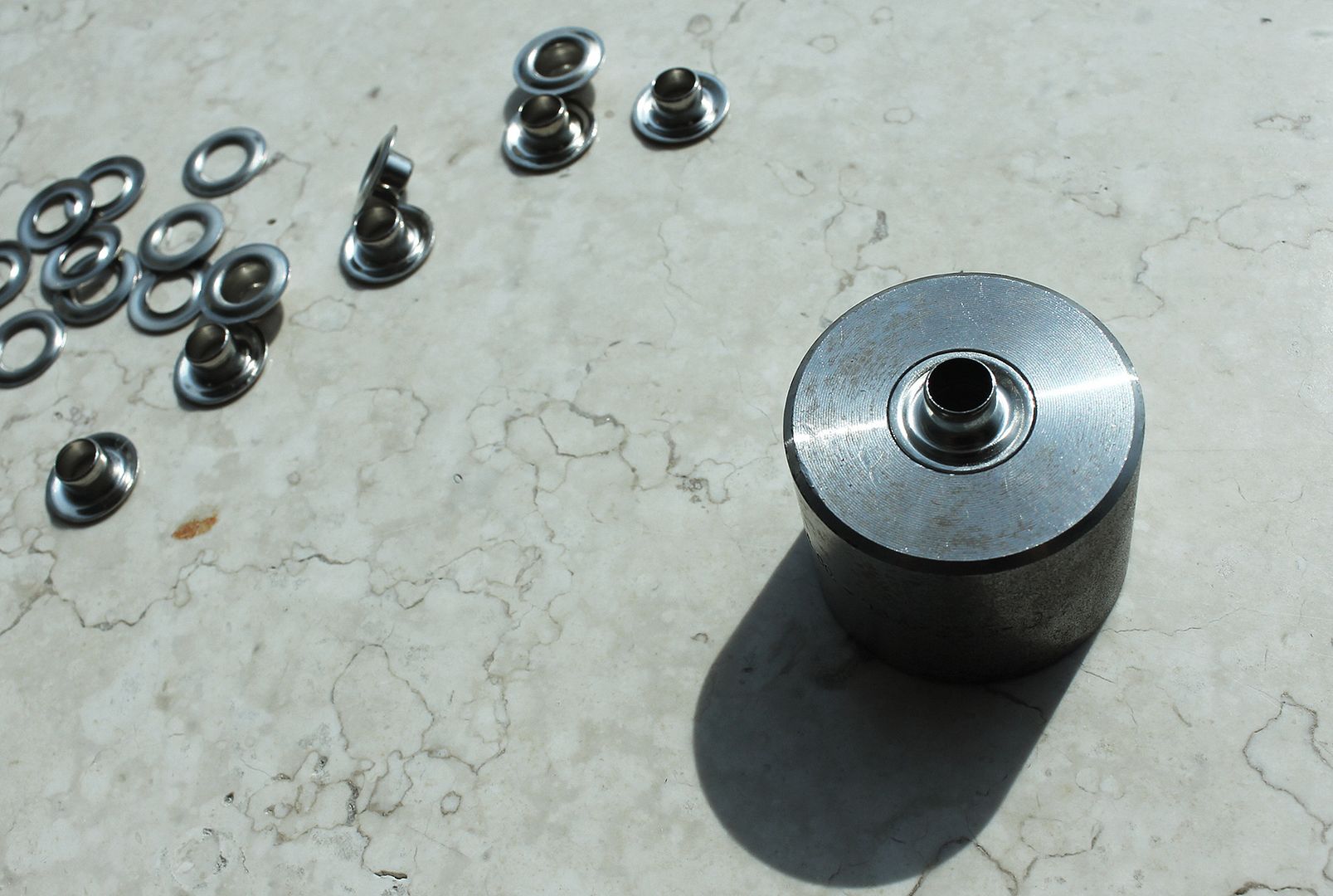 photo 16 Grommet on base_zpsqloeiotp.jpg