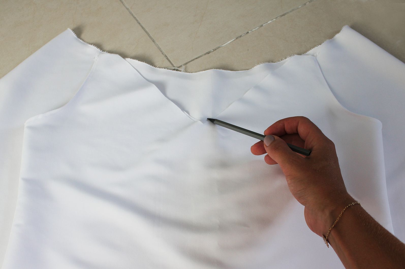 photo 5 Trace neckline_zpsnfxgbnis.jpg