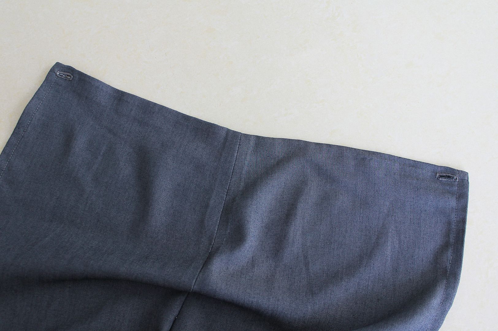 photo 16 Finish front piece waist band and add button holes_zpszeahg4rd.jpg
