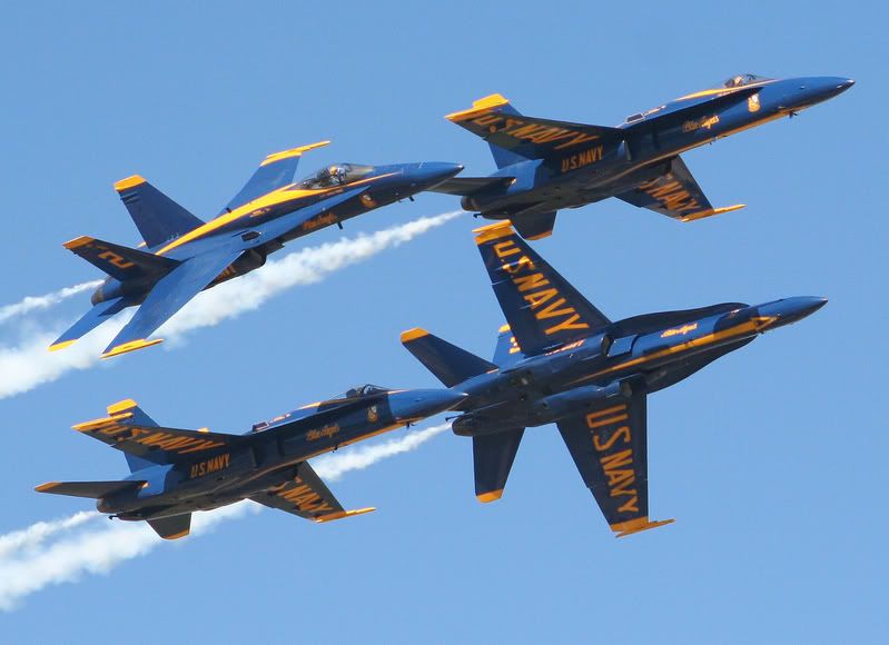 IMAGE: http://i40.photobucket.com/albums/e221/matthew165/angels_edited.jpg