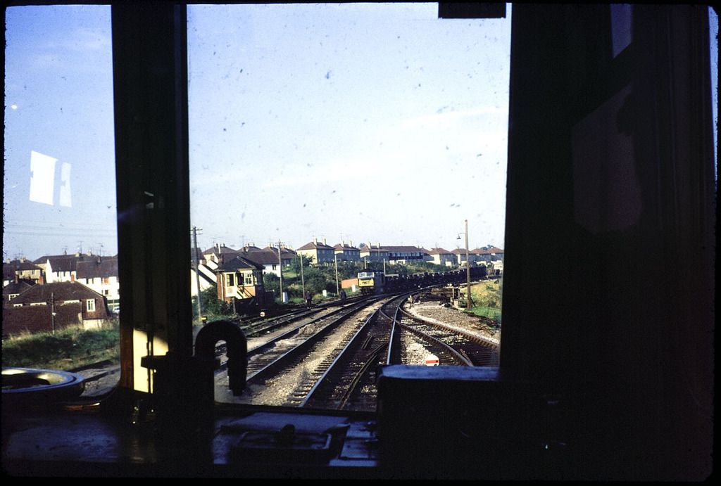 British-Rail-Hymek-1971-DMU.jpg