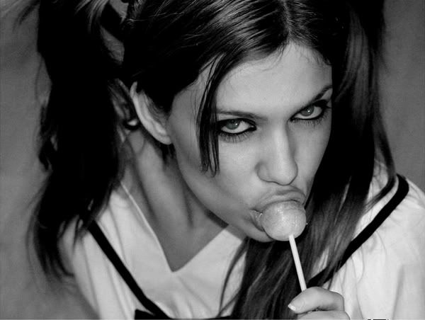eroticheskie-foto-ona-soset eroticheskie-foto-ona-soset
