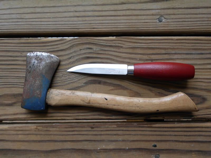 Anyone recognize this mini hatchet (and how do I best clean it up