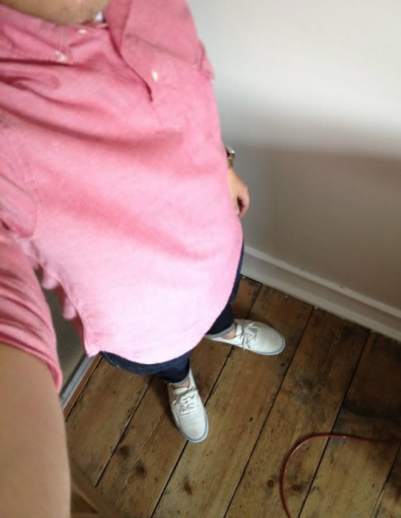 http://i40.photobucket.com/albums/e233/DeadBySunday/Redpullover.jpg