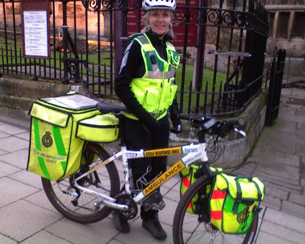 Norwichcycleparamedic120209.jpg