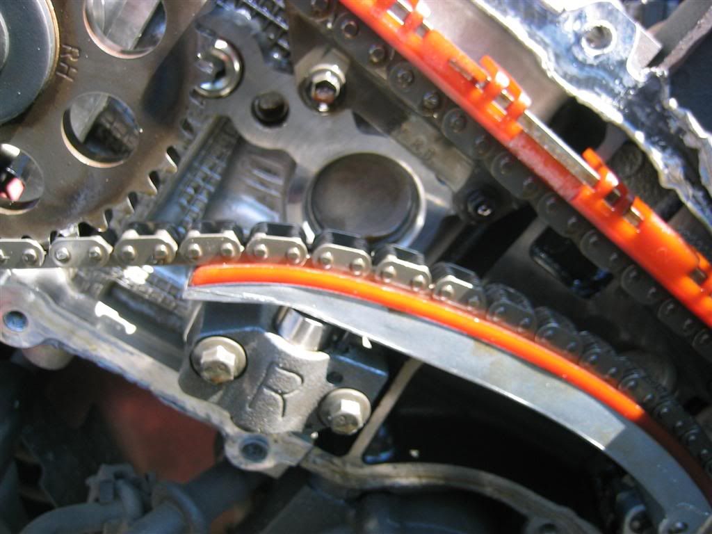 Does this sound like a broken exhaust valve spring to you?