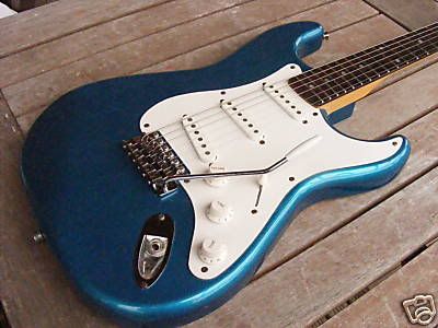 fender stratocaster outline. Fender Stratocaster Guitar