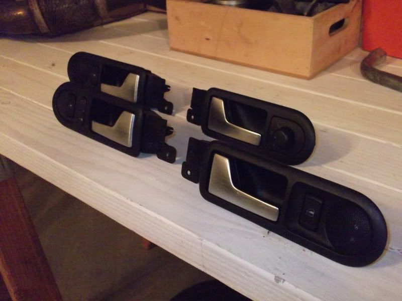 FS GLI Brushed Aluminum Door pulls w/ Assembly and Buttons/ Tweeters