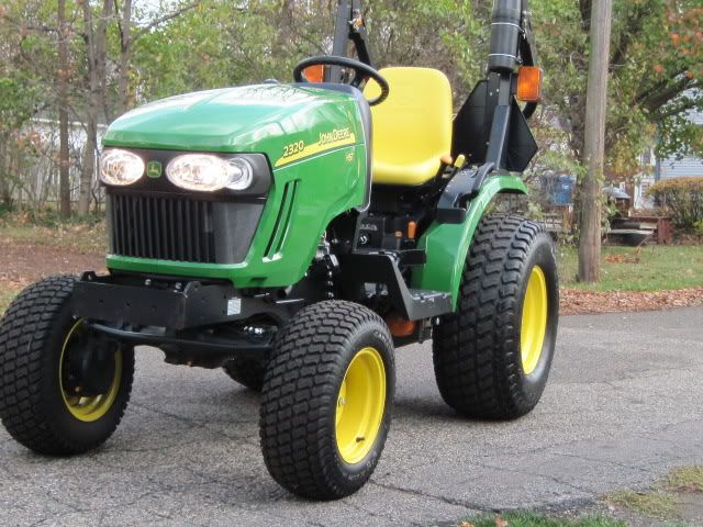 Tractor001.jpg