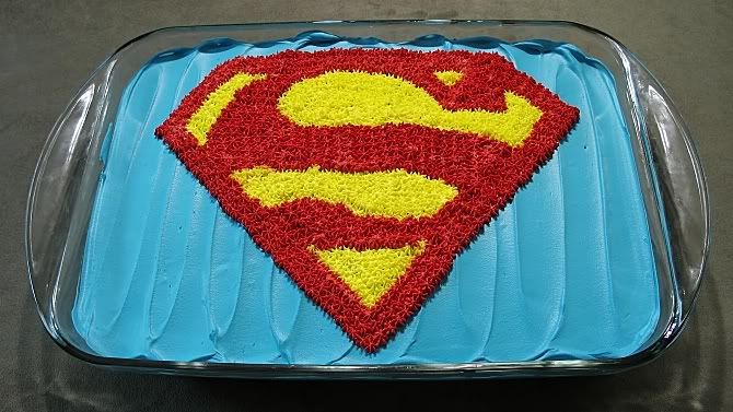 [Image: superman_cake_finished.jpg]