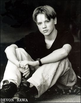 Devon Sawa Pictures, Images and Photos