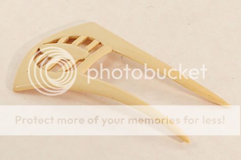 Art Deco Cream Plastic Japonesque Hair Comb 1920