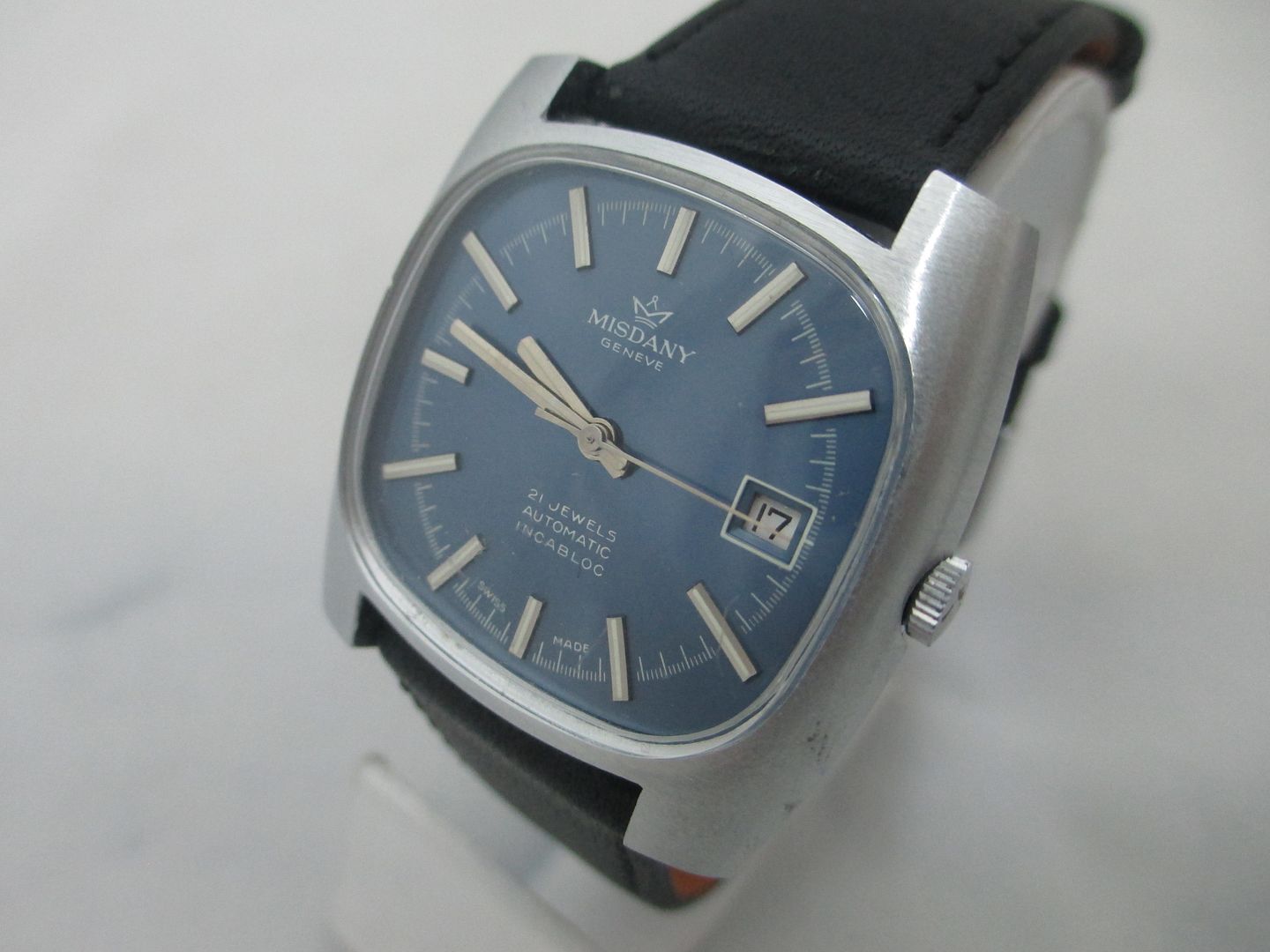 NOS-NEW-VINTAGE-SWISS-MADE-AUTOMATIC-WITH-DATE-MISDANY-GENEVE-MENS-WATCH-1960-039-S