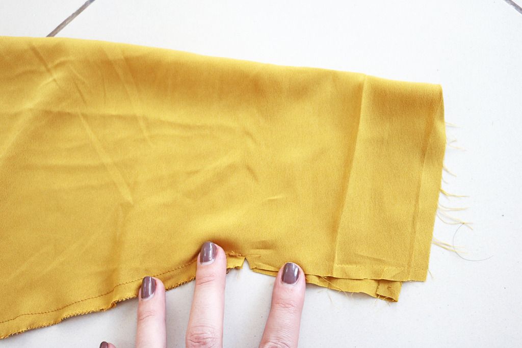 photo 6 Underseam and notch_zpsrt5tjsg7.jpg
