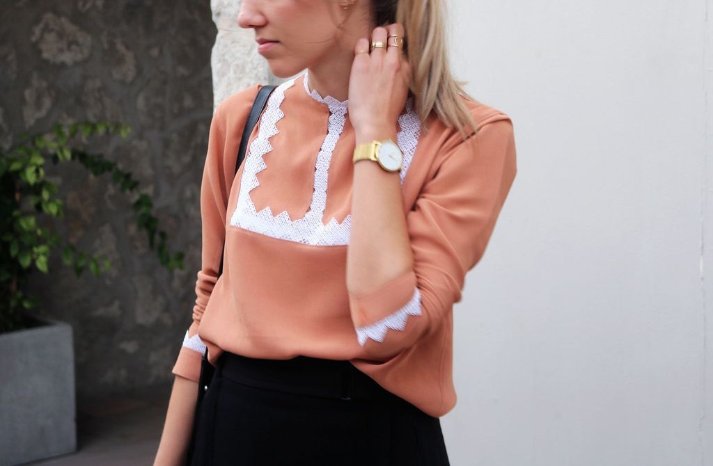 photo DIYRibbonCollarBlouse2_zpsqv6oqsm9.jpg