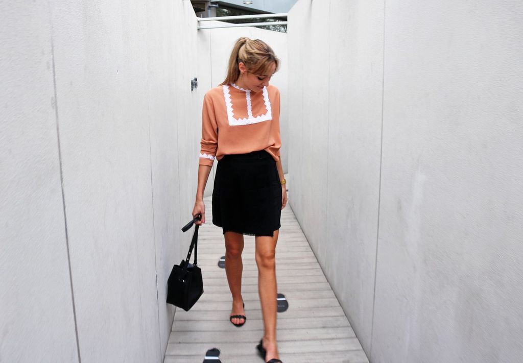 photo DIYRibbonCollarBlouse3_zpskdja5mxg.jpg
