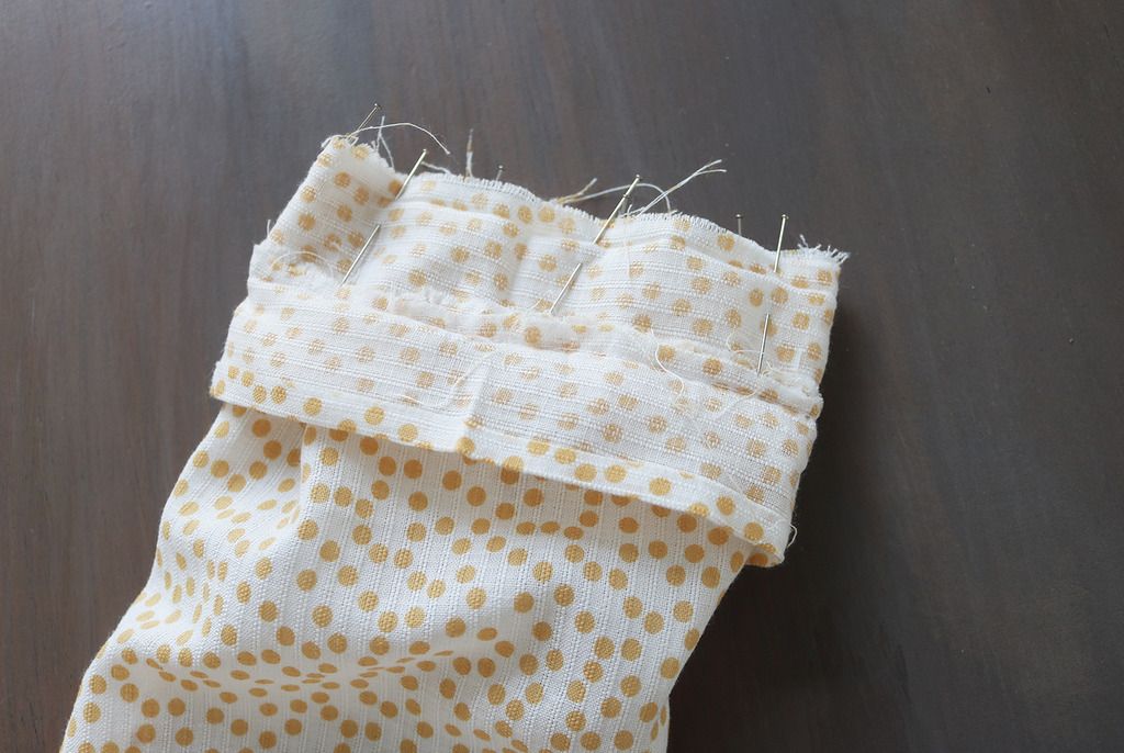 photo 11 Ruffle pinned to sleeve_zpswppf2knr.jpg